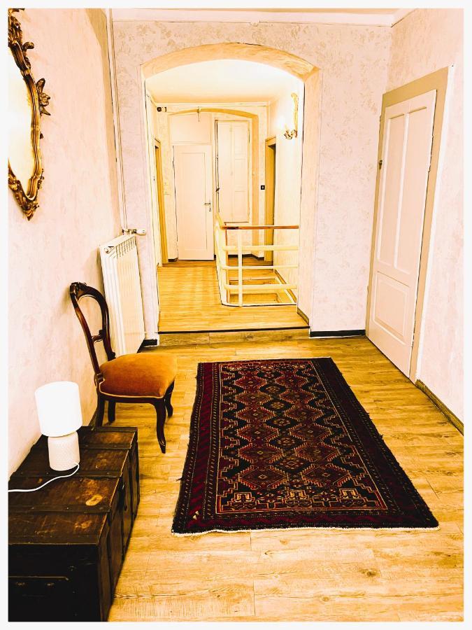 Вилла Casale Storico Enzo Кастельнуово-дель-Гарда Экстерьер фото
